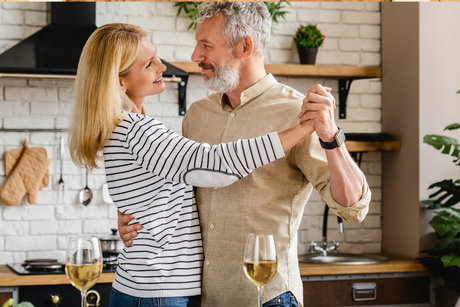 7 Practical Tips for Menopausal Women to Improve Intimacy