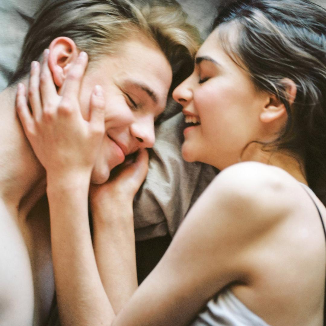 Creating Comfort: The Foundation of a Satisfying Sexual Experience